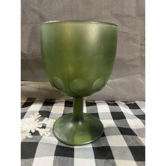 VTG Indiana Glass Thumbprint Frosted Avocado Satin Green Goblet Glass 6x3 (2570) - Picture 4 of 8